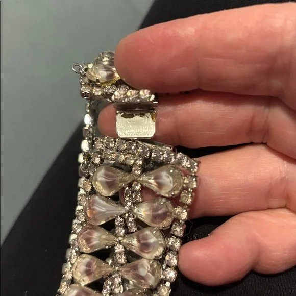 Vintage Bracelet and Clip On Earrings, Rhinestone - Picture 4 of 8